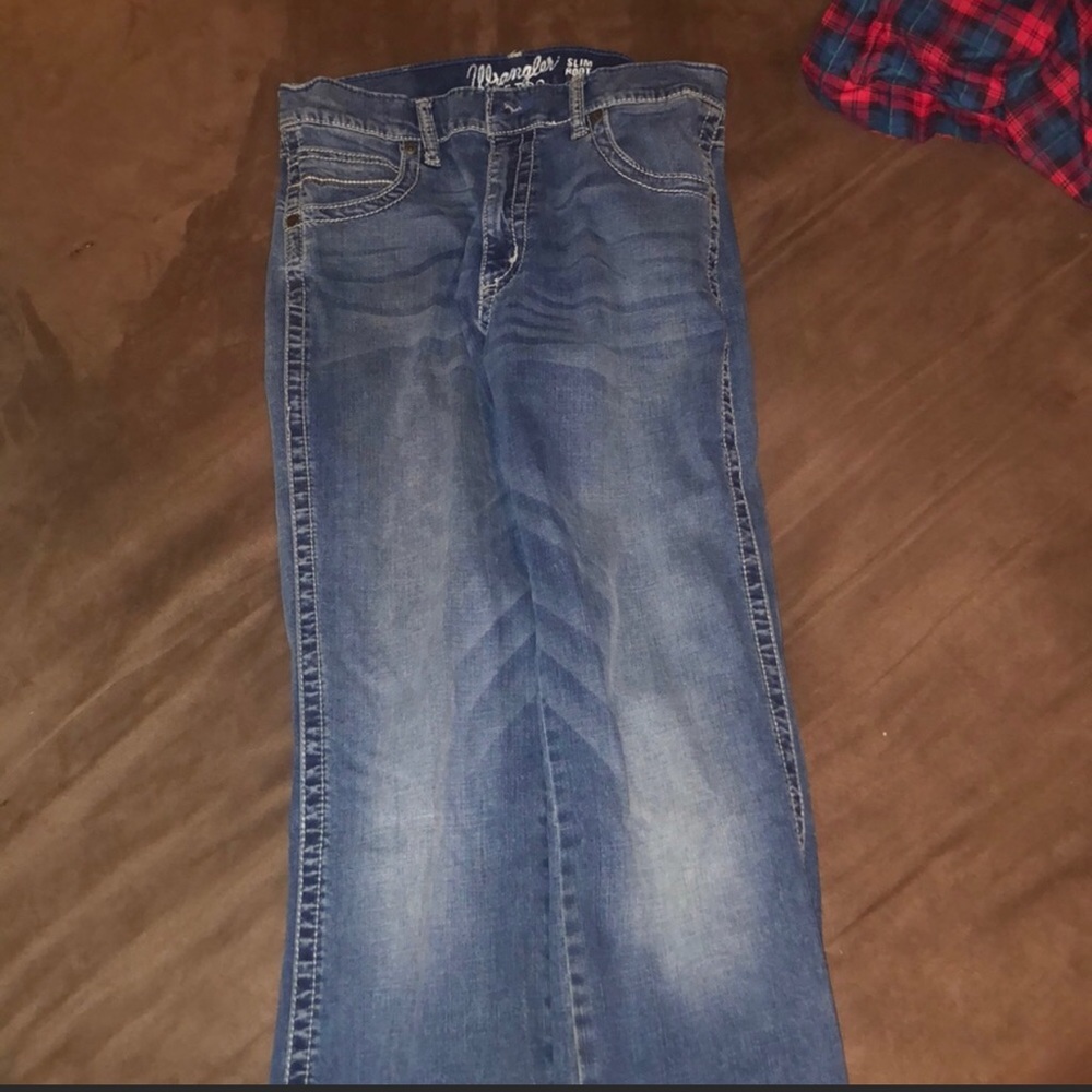 2 pairs of 32x36 wrangler Retros